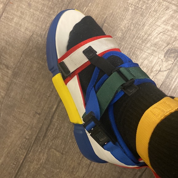 Size 8 or 7 they are heels but also Sandler with straps - Picture 4 of 4